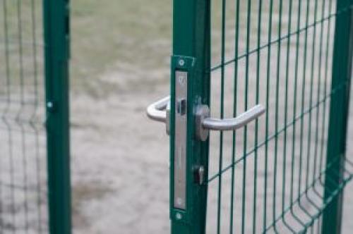 Накладные всепогодные замки для калитки: лучший выбор для безопасности вашего автомобиля 10