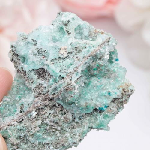 Как ухаживать за большими камнями, чтобы они долгое время сохраняли свою привлекательность. Итак как ухаживать за камнями, чтобы сохранить их?