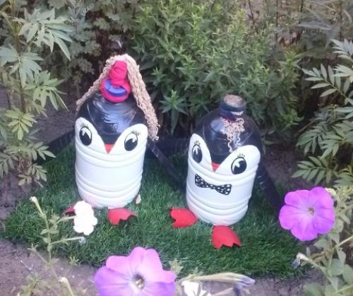 Поделки из пластиковых бутылок для детского сада. Что из бутылок можно сделать для детского сада или в детском саду? Пошаговые инструкции