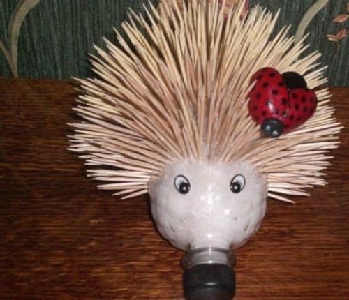 Поделки из пластиковых бутылок своими руками для начинающих. Пуфик из пластиковых бутылок своими руками 12 Поделки из пластиковых бутылок своими руками для начинающих. Пуфик из пластиковых бутылок своими руками 12