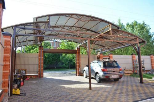 Навес из поликарбоната к дому своими руками. Как построить навес из поликарбоната своими руками — подробная инструкция возведения простых и сложных навесов (90 фото)