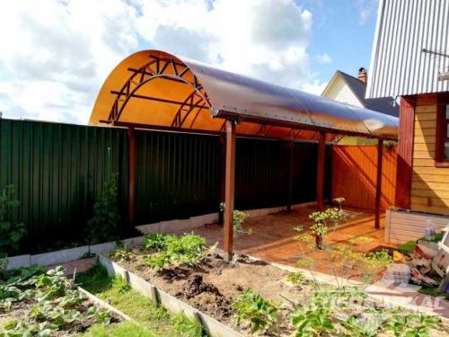 Навесы из поликарбоната своими руками. Строим навес из поликарбоната своими руками — плюсы и минусы поликарбоната, типы навесов, мастер-класс по изготовлению и установке своими руками