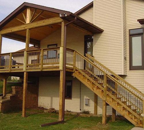 Деревянное крыльцо своими руками. Особенности проектирования деревянного крыльца