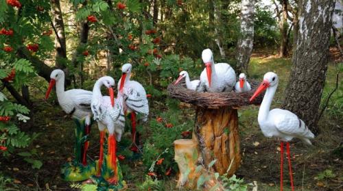Поделка аист своими руками. Обзор садовых фигур аиста и их размещение