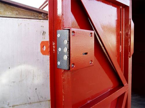 Какой замок лучше для калитки из профнастила – встроенный или навесной. Классификация замков для калитки