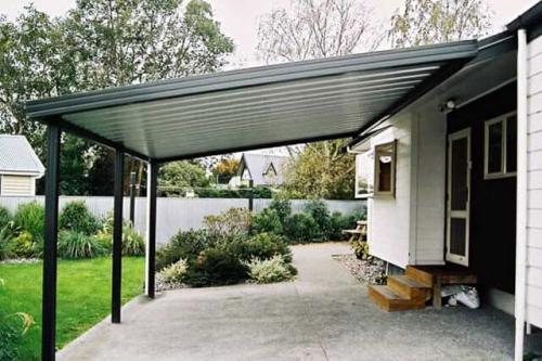 Как сделать навес своими руками. Материал для изготовления навесов 01