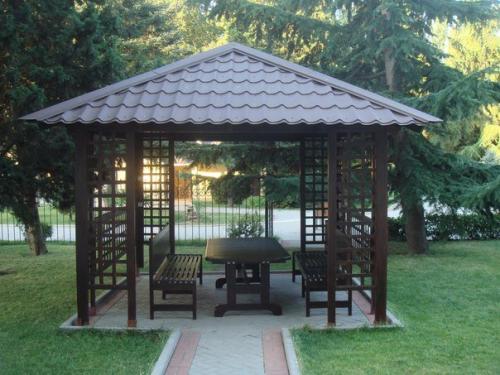 Как сделать идеальную террасу в загородном доме. Смотрите видео: Дизайн террасы в загородном доме