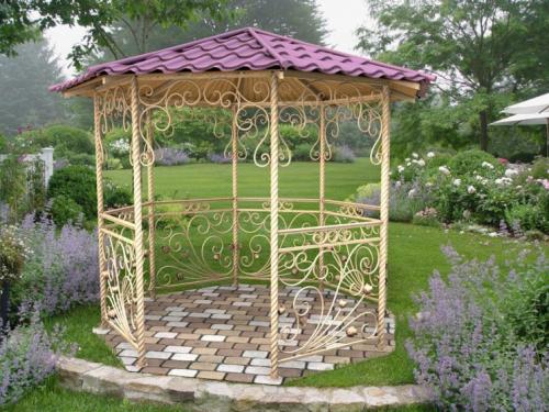 Как выбрать кованую беседку с крышей в соответствии с дизайном участка. Кованые беседки — 150 фото эксклюзивного дизайна. Смотрите обзор лучших кованых беседок для дачи