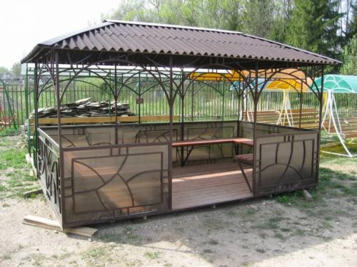 Как выбрать кованую беседку с крышей в соответствии с дизайном участка. Кованые беседки — 150 фото эксклюзивного дизайна. Смотрите обзор лучших кованых беседок для дачи