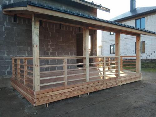 Бюджетный закрытая веранда к дому. Проекты террас пристроенных к дому