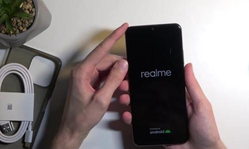 Что входит в комплект поставки, и есть ли дополнительные аксессуары. Чем отличается комплектация смартфонов разных производителей