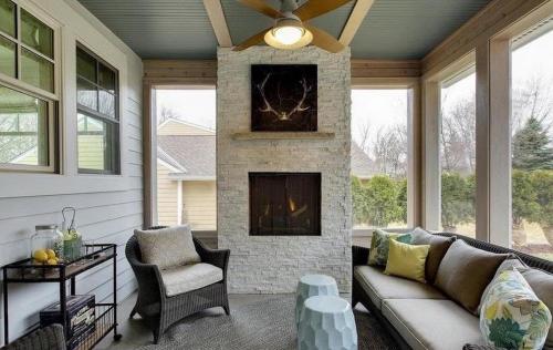 Как красиво оформить террасу в частном доме. Красивые проекты домов с террасой и верандой пристроенной к дому (фото)