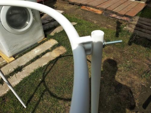 Как защитить садовую арку из пластиковых труб от погодных условий. Подпорки для кустов. Бюджет 100 р.