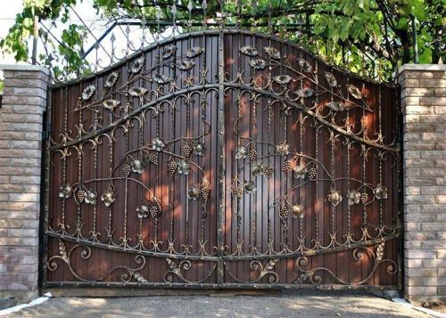 Садовая арка своими руками из металлического профиля: пошаговая инструкция 01 Садовая арка своими руками из металлического профиля: пошаговая инструкция 01