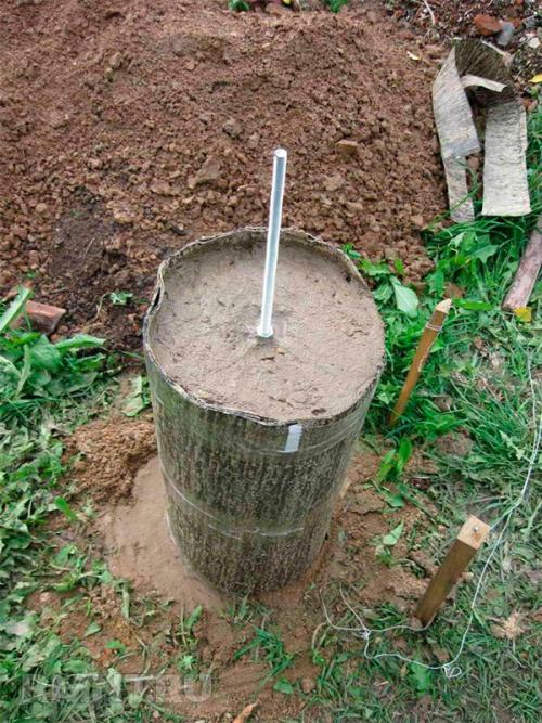 Бытовка под дачу. Фундамент под бытовку 07