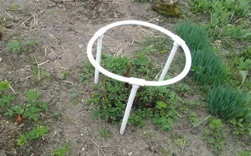 Круговая опора для цветов своими руками. Опора для цветов своими руками из подручных материалов