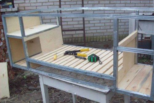 Крольчатник из поддонов. Этапы изготовления клеток для кроликов