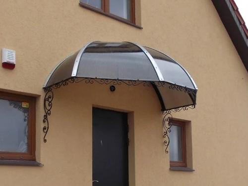 Как установить козырек над дверью. Обустройство козырька над дверью своими руками