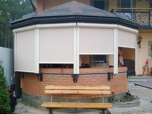 Защитные шторы для беседок и веранд. Как выбрать уличные шторы для веранды на даче?