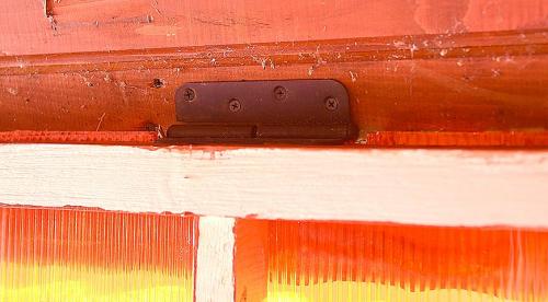 Навес из металла и поликарбоната своими руками. Строим навес из поликарбоната своими руками — плюсы и минусы поликарбоната, типы навесов, мастер-класс по изготовлению и установке своими руками 12 Навес из металла и поликарбоната своими руками. Строим навес из поликарбоната своими руками — плюсы и минусы поликарбоната, типы навесов, мастер-класс по изготовлению и установке своими руками 12