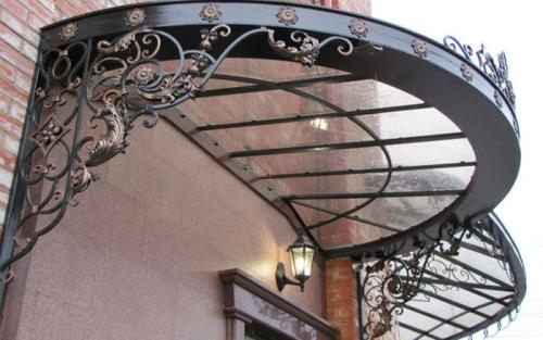 Как сделать козырёк над входной дверью своими руками. Претенденты для создания каркаса