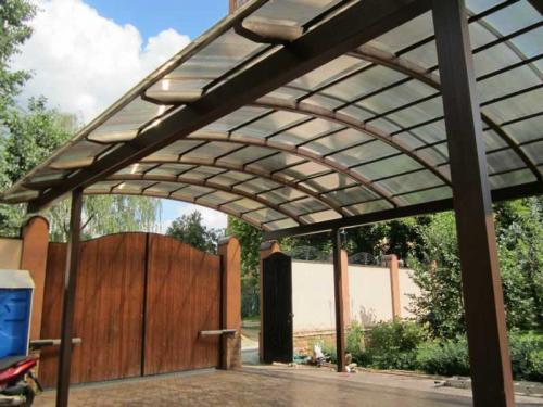 Навес из поликарбоната своими руками. Навес из поликарбоната — поэтапный мастер-класс для изготовления своими руками, преимущества навеса, особенности конструкции