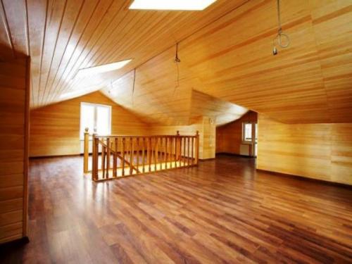 Двускатная крыша с мансардой.