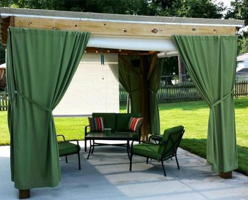 Оформление окон в беседке. Особенности тканевых занавесок