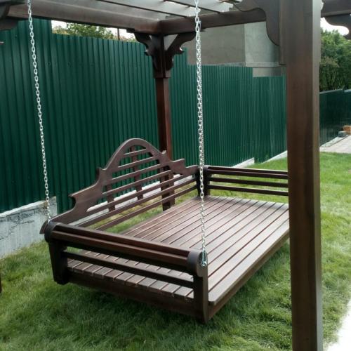 Зона отдыха на даче с качелями. Садовые качели: советы по выбору дизайна, конструкций и варианты постройки (125 фото и видео)