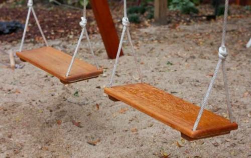 Как сделать детские качели. Как изготовить для улицы? 09