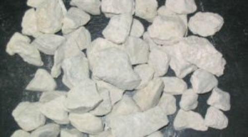 Цветник с камнями своими руками. Клумба из камней своими руками: как выложить цветник пошагово, фото