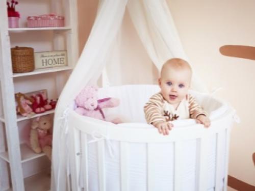 Кровать с мягким изголовьем в интерьере спальни. Модели 10 Кровать с мягким изголовьем в интерьере спальни. Модели 10