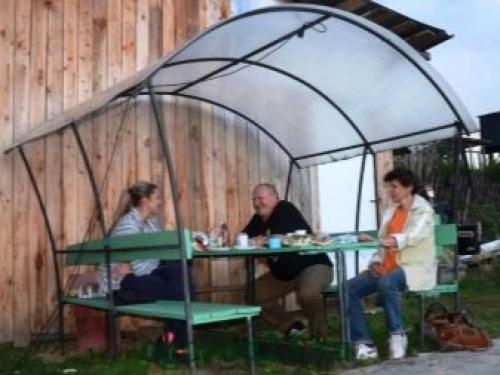 Навесы беседки из поликарбоната. Беседки из поликарбоната: преимущества и поэтапное изготовление 02