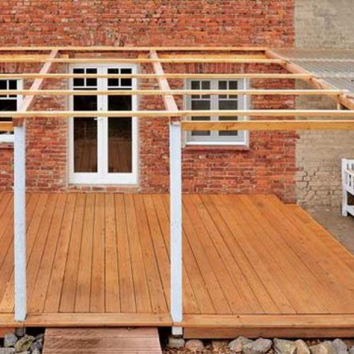 Как прикрепить навес к стене дома. Самый простой навес у дома. 18