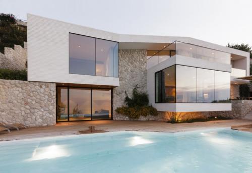 Самые красивые частные дома. Красивые дома — 135 фото лучших вариантов дизайна. Нестандартные идеи проектирования частных домов