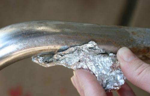 Как удалить ржавчину на железе. Народные методы борьбы со ржавчиной