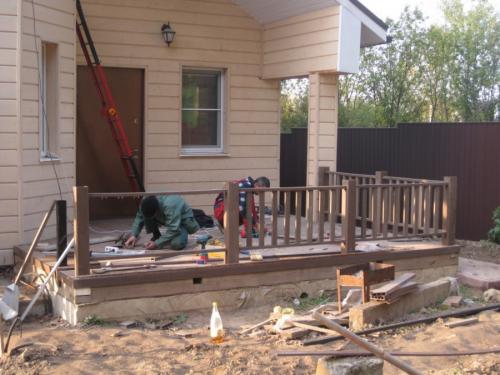 Сделать веранду к дому своими руками из дерева. Веранда своими руками – пошаговая инструкция и советы экспертов, как изготовить пристройку к дому (105 фото)