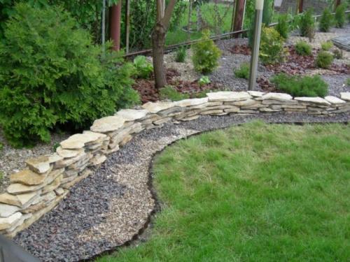 Клумба для цветов из кирпича. Как сделать клумбу из кирпича своими руками: идеи оформления, преимущества применения и правила размещения (125 фото)