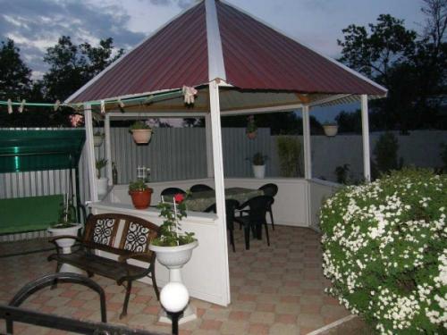 Беседки садовые деревянные. Материалы