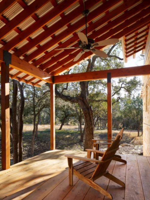 Из чего лучше сделать навес во дворе. Из чего сделать навес во дворе частного дома?