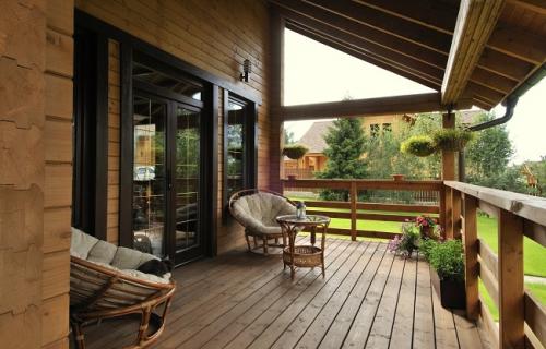 Шкаф на террасу в частном доме. Особенности дизайна веранды: советы специалиста