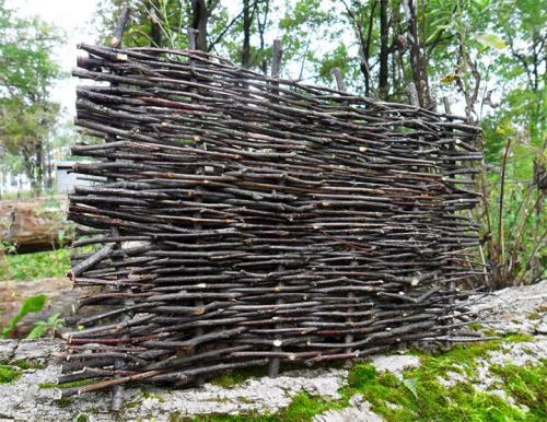 Декоративная изгородь для забора. Декоративные заборы для дачи – зонирование и украшение участка