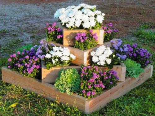 Многоярусные клумбы для цветов своими руками. Многоярусная клумба — разновидности, последовательность работы, варианты создания своими руками, устройство цветника (145 фото)