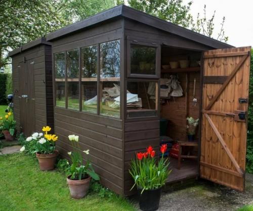 Крыша с навесом для бытовки. Технология и материалы