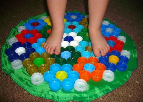 Что можно сделать из крышек от энергетиков. Поделки из крышек — 95 фото самых простых и красивых идей для поделок своими руками