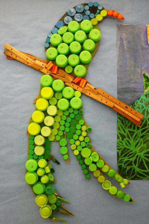 Что можно сделать из крышек от энергетиков. Поделки из крышек — 95 фото самых простых и красивых идей для поделок своими руками