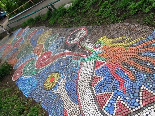 Что можно сделать из крышек от энергетиков. Поделки из крышек — 95 фото самых простых и красивых идей для поделок своими руками