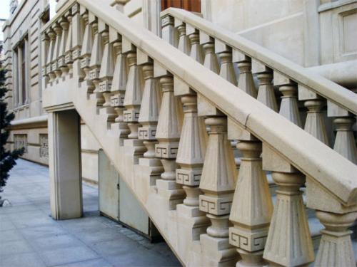 Крыльцо с балясинами. Конструктивные особенности 02