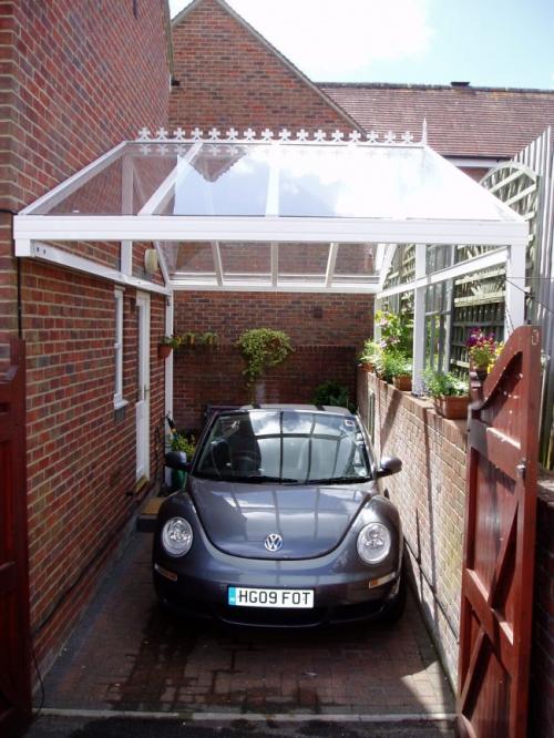 Навес из поликарбоната. Крепление монолитного и сотового поликарбоната к обрешетке, соединение панелей между собой и с примыкающими поверхностями 21 Навес из поликарбоната. Крепление монолитного и сотового поликарбоната к обрешетке, соединение панелей между собой и с примыкающими поверхностями 21