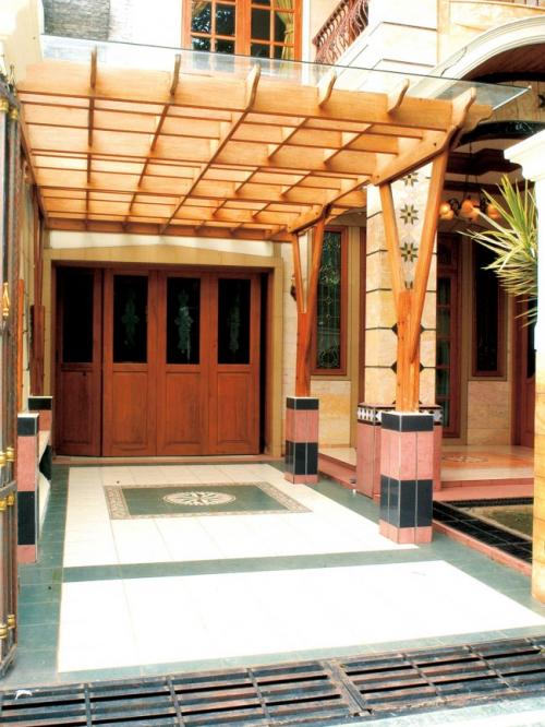 Навес из поликарбоната. Крепление монолитного и сотового поликарбоната к обрешетке, соединение панелей между собой и с примыкающими поверхностями 19 Навес из поликарбоната. Крепление монолитного и сотового поликарбоната к обрешетке, соединение панелей между собой и с примыкающими поверхностями 19